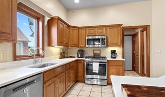 1908 Bent Tree Ct, Auburn, IN 46706