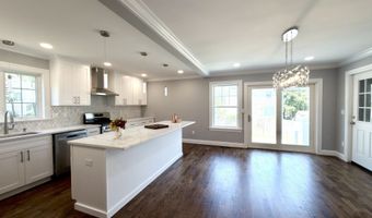 420 Greenwood St, Bridgeport, CT 06606