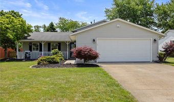 923 Hillside Dr, Amherst, OH 44001