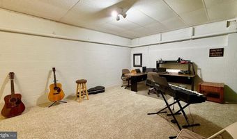 26 POLING FARM Ct, Belle Mead, NJ 08502