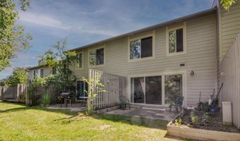 609 Watersedge Dr, Ann Arbor, MI 48105