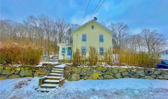 86 Maple St, Winchester, CT 06098