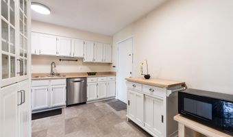 2503 Meade Ct, Ann Arbor, MI 48105