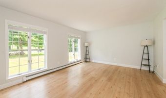 33 Huntsville Rd, Andover, NJ 07860