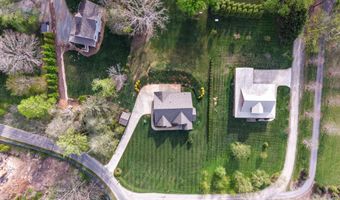 25 W Haven Dr, Arden, NC 28704