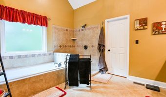 283 Creekside Dr, Arnoldsville, GA 30619