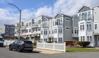 866 E 6th St 1, Boston, MA 02127