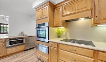 10933 Sunray Pl, La Mesa, CA 91941