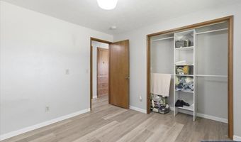 2832 Oak Grove Dr NW, Albany, OR 97321