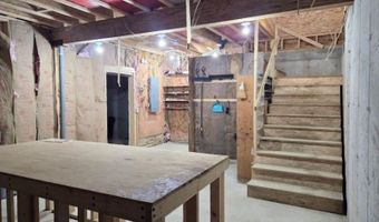 237 Halls Pond Rd, Charlestown, NH 03603