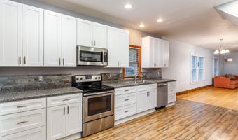 1236 Orchard Dr, Ames, IA 50010