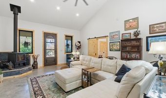 114 Bear Cat Ct, Alvord, TX 76225