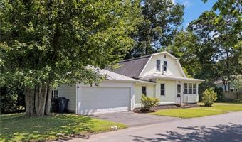 40 Lima St, Warwick, RI 02889