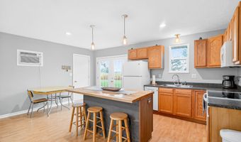 206 Shannon Dr, Anna, OH 45302
