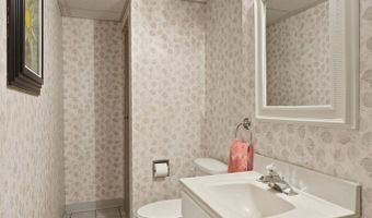 1155 Romayne Dr, Akron, OH 44313