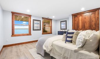 9823 103rd St NW, Annandale, MN 55302