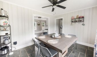 3270 Wards Rd, Altavista, VA 24517