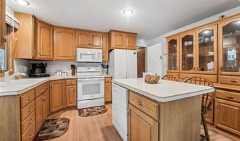 1413 E PERSHING St, Appleton, WI 54911