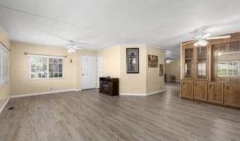 8975 Lawrence Welk 2, Escondido, CA 92026