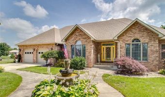 105 Lake Dr, Alton, IL 62002