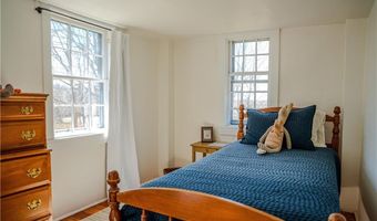 127 Willow Ave, Little Compton, RI 02837