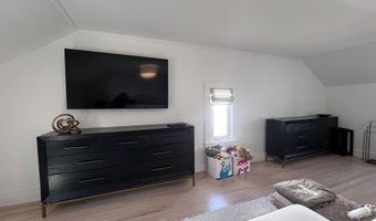 66 Howard St, Bangor, ME 04401
