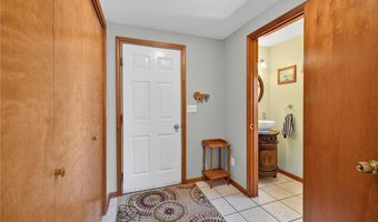1600 County Line Rd, Alden, NY 14004