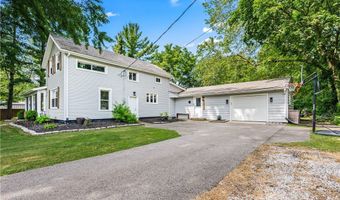 6170 Oberlin Rd, Amherst, OH 44001