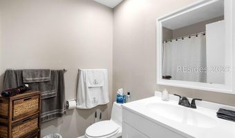 3 Marsh Harbor Dr 3E, Beaufort, SC 29907