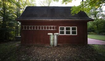 Luke Road, Amasa, MI 49903