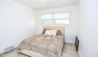128 Elizabeth Dr, Aberdeen, SD 57401