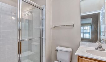 5832 COWLING Ct, Alexandria, VA 22304