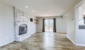 847 Lake Viking Ter, Altamont, MO 64620