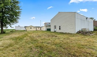 1858 W Auburn Dr, Auburn, IN 46706