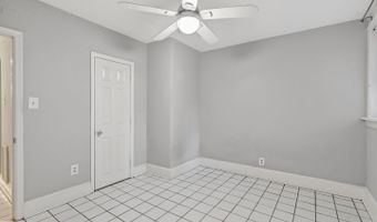 1820 SWANN St NW #2, Washington, DC 20009