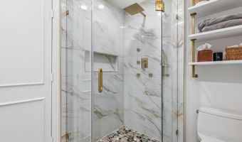 14917 Oaks N Dr, Addison, TX 75254