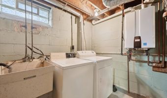 15534 Markese Ave, Allen Park, MI 48101