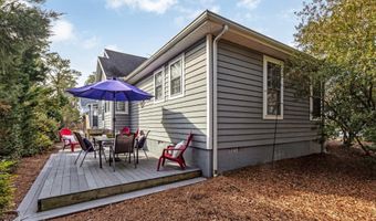 844 GLEN Dr, Bethany Beach, DE 19930