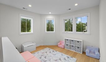 9501 WILDOAK Dr, Bethesda, MD 20814
