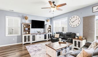 2710 Bluestem Dr, Beaufort, SC 29902