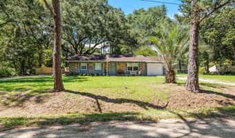 1 Country Manor Rd, Beaufort, SC 29906