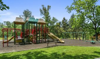 1030 WELSH Dr, Rockville, MD 20852