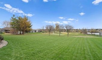 4325 Lakeview Ter, Basehor, KS 66007