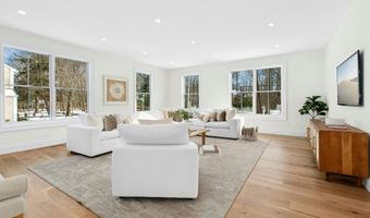 20 Marianne Rd, Darien, CT 06820