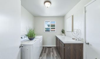 832 E Greenbrae Dr, Sparks, NV 89434