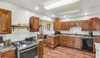 186 N 8th Ave, Beech Grove, IN 46107