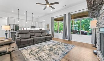 3 Florence Cir, Bella Vista, AR 72715