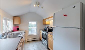 26 Cliff Ave 4, Newport, RI 02840