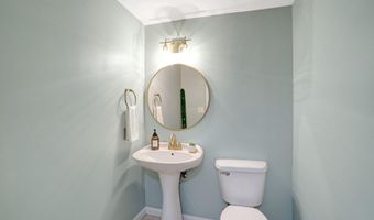 2220 N FAIRFAX Dr 308, Arlington, VA 22201
