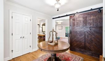 12601 N Osage Rd, Anchorage, KY 40223
